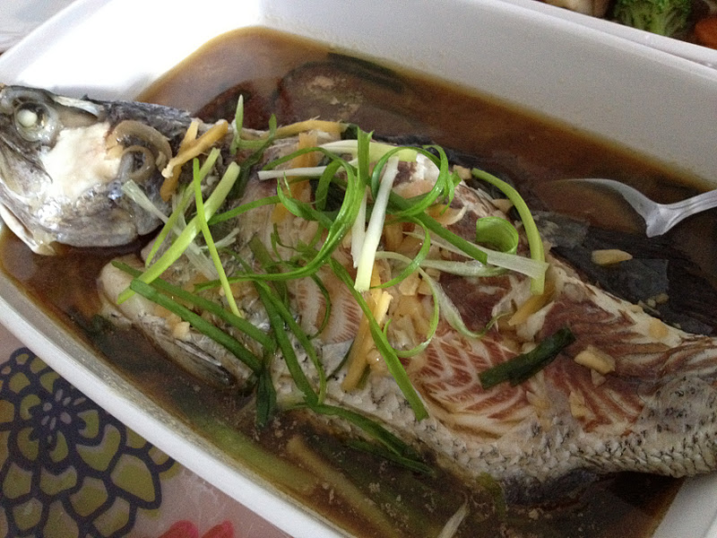 Steamed Sea Bass in Light Soy Sauce and Stirfried Scallops with Vegetables